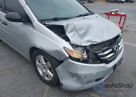 2014 Honda Odyssey Lx from USA, damaged, VIN 5FNRL5H28EB064426